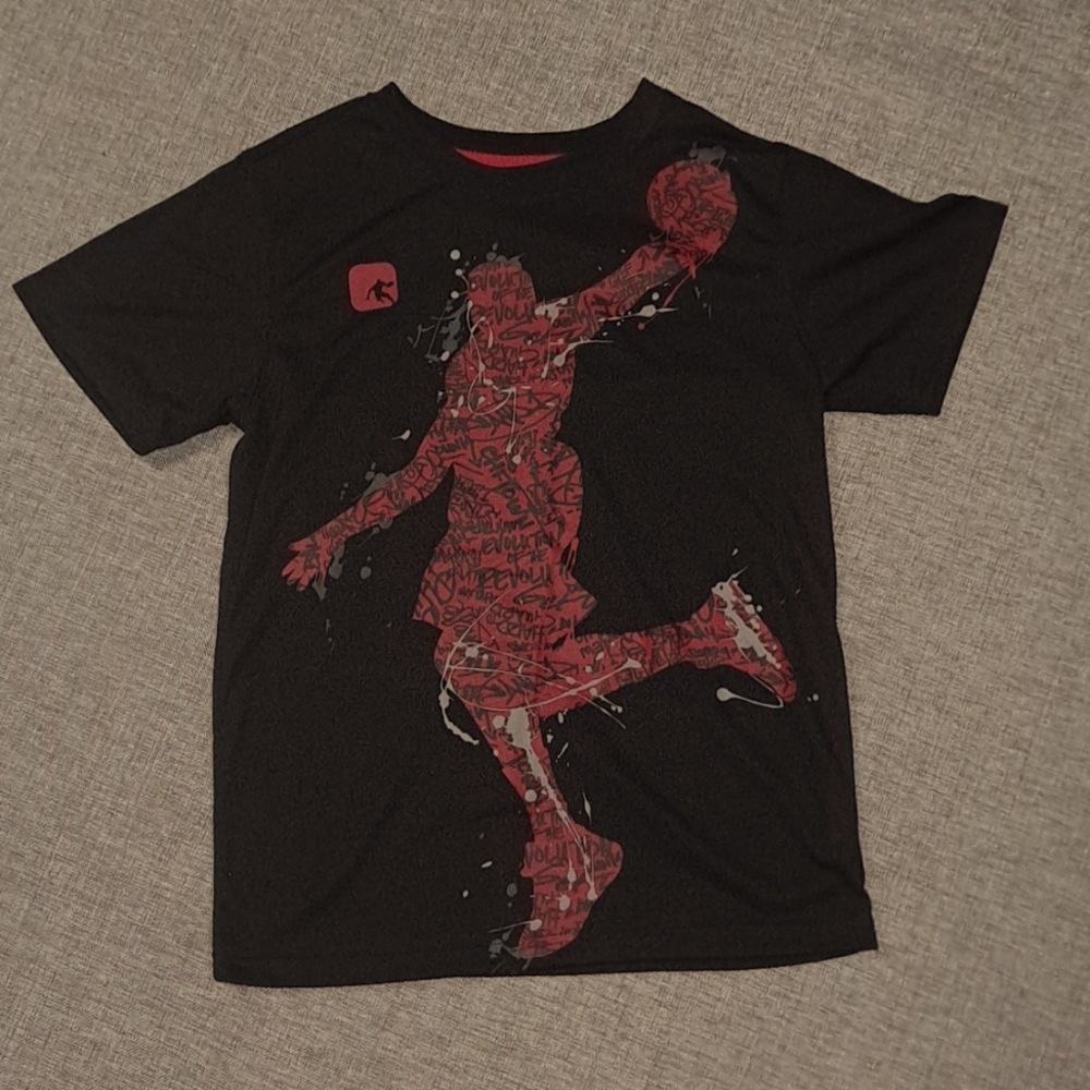 Boys Basketball Black and Red Short Sleeve LG